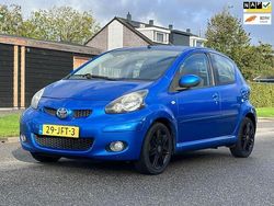 Blauw Gebruikt 2009 Toyota Aygo Hatchback | € 3.250 (Eerlijke prijs)