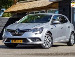 Grijs Gebruikt 2016 Renault Mégane IV Zen Hatchback | € 9.949 (Eerlijke prijs)