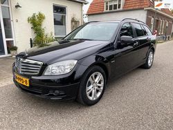Zwart (metallic) Gebruikt 2010 Mercedes C180 Business Stationwagen | € 7.450 (Eerlijke prijs)