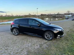 Zwart Gebruikt 2018 Ford Focus ST-Line Hatchback | € 15.500 (Goede deal)