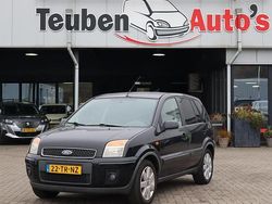 Zwart Gebruikt 2007 Ford Fusion Futura MPV | € 1.495 (Eerlijke prijs)