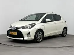 Wit Gebruikt 2016 Toyota Yaris Hatchback | € 15.745 (Eerlijke prijs)