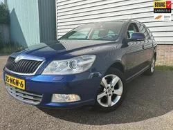 Blauw Gebruikt 2010 Skoda Octavia Business Line Stationwagen | € 2.250 (Eerlijke prijs)