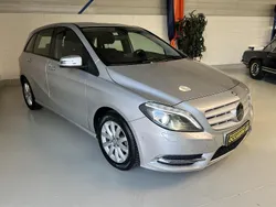 Grijs Gebruikt 2014 Mercedes B180 MPV | € 12.950 (Eerlijke prijs)