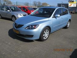 Blauw Gebruikt 2007 Mazda 3 Touring Hatchback | € 2.749 (Iets duurder)