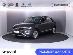 Zwart Gebruikt 2022 VW T-Roc Style SUV | € 29.449 (Goede deal)