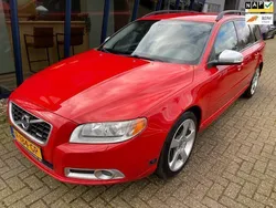 Rood Gebruikt 2010 Volvo V70 R-Design Stationwagen | € 14.945 (Iets duurder)