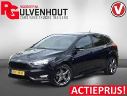 Zwart Gebruikt 2018 Ford Focus ST-Line Hatchback | € 13.740 (Goede deal)