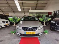 Beige Gebruikt 2014 Skoda Octavia Business Line Stationwagen | € 5.999 (Eerlijke prijs)