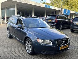Blauw Gebruikt 2008 Volvo V70 Summum Stationwagen | € 13.700 (Eerlijke prijs)