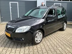 Zwart Gebruikt 2010 Skoda Roomster Tour MPV | € 2.750