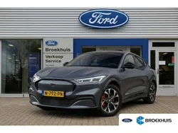 Blauw, metallic lak Gebruikt 2021 Ford Mustang Mach-E SUV | € 31.400 (Goede deal)