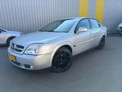 Grijs Gebruikt 2003 Opel Vectra Elegance Sedan | € 1.699 (Eerlijke prijs)