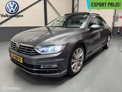 Grijs, metallic lak Gebruikt 2016 VW Passat R-line Sedan | € 14.250 (Iets duurder)