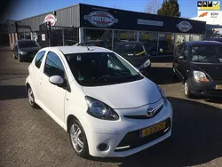 Wit Gebruikt 2012 Toyota Aygo Hatchback | € 4.999 (Eerlijke prijs)