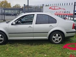 Grijs Gebruikt 2001 VW Bora Trendline Sedan | € 699 (Eerlijke prijs)