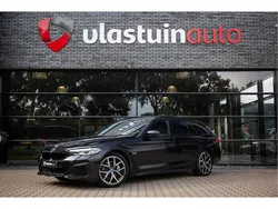 Zwart Gebruikt 2022 BMW 530 Stationwagen | € 33.950 (Goede deal)