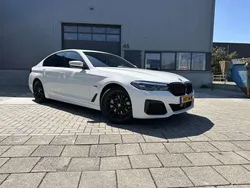 Wit Gebruikt 2021 BMW 530e Executive Sedan | € 35.750 (Eerlijke prijs)