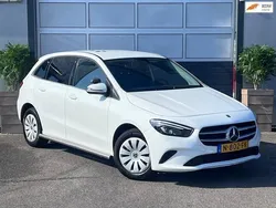 Wit Gebruikt 2021 Mercedes 200 MPV | € 10.950