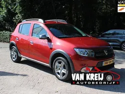 Rood Gebruikt 2018 Dacia Sandero Stepway Hatchback | € 9.750 (Eerlijke prijs)