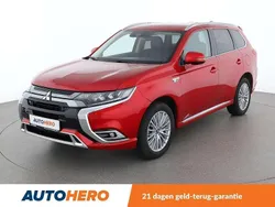 Rood Gebruikt 2020 Mitsubishi Outlander P-HEV Spirit SUV | € 21.649 (Goede deal)