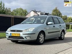 Groen Gebruikt 2004 Ford Focus Futura Stationwagen | € 1.450 (Eerlijke prijs)