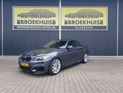 Grijs (metallic) Gebruikt 2015 BMW M235 Executive Cabriolet | € 15.400