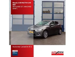 Grijs, metallic lak Gebruikt 2018 Mazda 2 Hatchback | € 13.350 (Iets duurder)