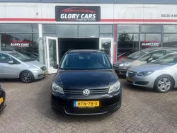 Zwart Gebruikt 2010 VW Touran Highline MPV | € 8.750 (Iets duurder)