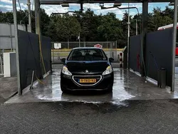 Zwart Gebruikt 2014 Peugeot 208 Access Hatchback | € 3.750 (Super prijs)