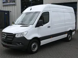 Wit Gebruikt 2024 Mercedes E-Sprinter Van | € 45.950