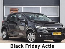 Zwart Gebruikt 2023 Dacia Sandero Expression Hatchback | € 12.944 (Goede deal)