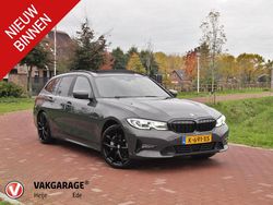 Grijs Gebruikt 2021 BMW 330e Executive Stationwagen | € 28.245