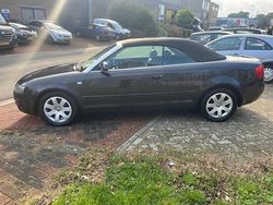 Zwart Gebruikt 2004 Audi A4 Cabriolet Cabriolet | € 4.750