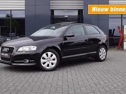 Zwart Gebruikt 2012 Audi A3 Attraction Hatchback | € 7.450 (Eerlijke prijs)