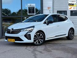 Wit Gebruikt 2023 Renault Clio V Techno Hatchback | € 18.999 (Eerlijke prijs)