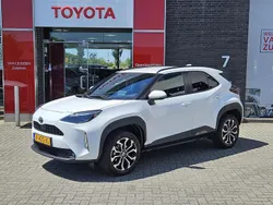 Wit Gebruikt 2024 Toyota Yaris Cross Business Edition SUV | € 29.900 (Eerlijke prijs)