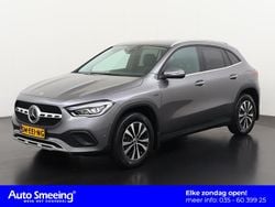 Mountain gray metallic finish (787u) Gebruikt 2021 Mercedes GLA250 Style SUV | € 33.895 (Super prijs)