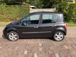Zwart Gebruikt 2007 Renault Modus Dynamique MPV | € 2.750 (Eerlijke prijs)