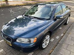 Blauw Gebruikt 2008 Volvo S60 Sedan | € 3.200 (Goede deal)