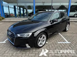 Zwart Gebruikt 2019 Audi A3 Sportback Sport Hatchback | € 21.495