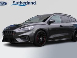 Grijs Gebruikt 2021 Ford Focus ST Stationwagen | € 31.400 (Goede deal)