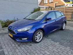 Blauw Gebruikt 2015 Ford Focus Trend Hatchback | € 5.950 (Eerlijke prijs)