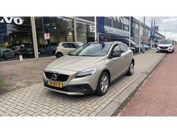 Gebruikt 2016 Volvo V40 CC Stationwagen | € 23.995 (Duur)
