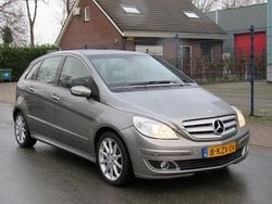 Grijs Gebruikt 2005 Mercedes B200 MPV | € 3.250 (Eerlijke prijs)