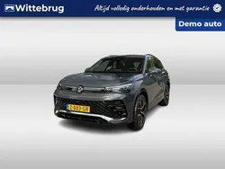 Grijs Gebruikt 2024 VW Tiguan Business SUV | € 52.950 (Iets duurder)
