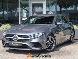 Grijs, metallic lak Gebruikt 2020 Mercedes A180 AMG line Hatchback | € 23.400 (Eerlijke prijs)