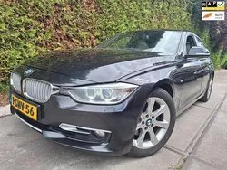 Zwart Gebruikt 2012 BMW 330 Executive Sedan | € 9.450 (Super prijs)