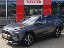 Grijs Nieuw 2025 Toyota RAV4 Hybrid Style SUV | € 52.900 (Goede deal)