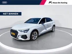 Wit Gebruikt 2021 Audi A3 Sportback e-tron Business Sedan | € 27.340 (Super prijs)